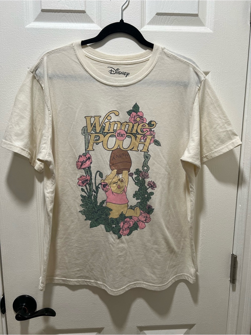 Disney Winnie the Pooh Vintage Floral Hunny Pot T-Shirt Plus Size (2X) Off White